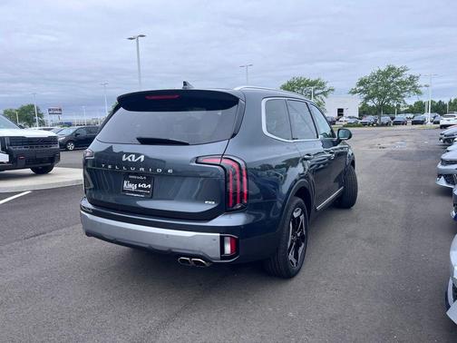 Gravity Gray 2024 Kia Telluride EX