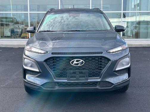 2021 Hyundai KONA SEL