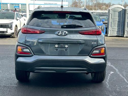 2021 Hyundai KONA SEL