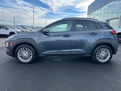 2021 Hyundai KONA SEL