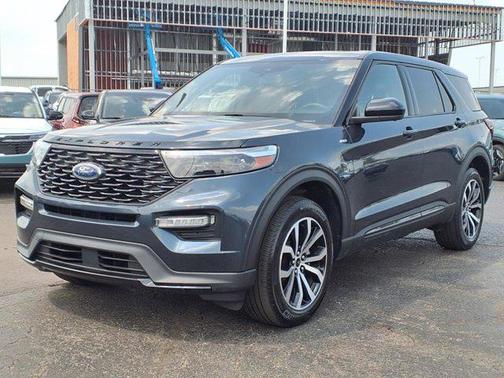 2022 Ford Explorer ST-Line