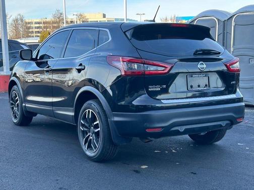 2022 Nissan Rogue Sport S