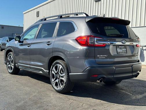 2023 Subaru Ascent Limited 8-Passenger