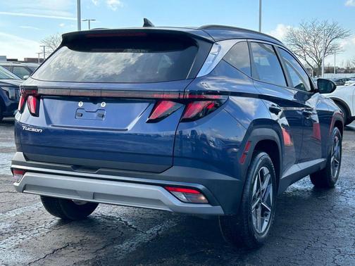 2025 Hyundai TUCSON SEL