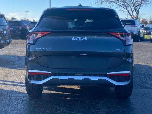 2024 Kia Sportage LX