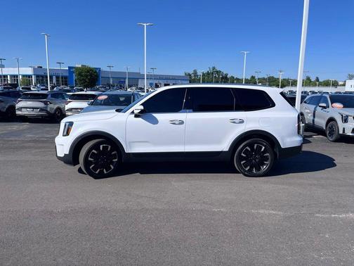 Glacial White Pearl 2023 Kia Telluride SX Prestige