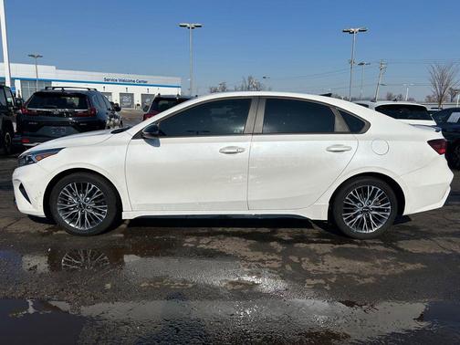 2024 Kia Forte GT-Line