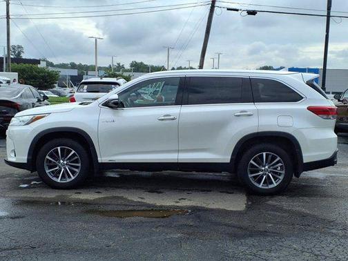 2019 Toyota Highlander Hybrid XLE