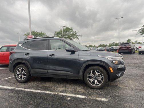 2022 Kia Seltos EX