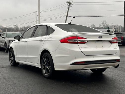 2018 Ford Fusion SE