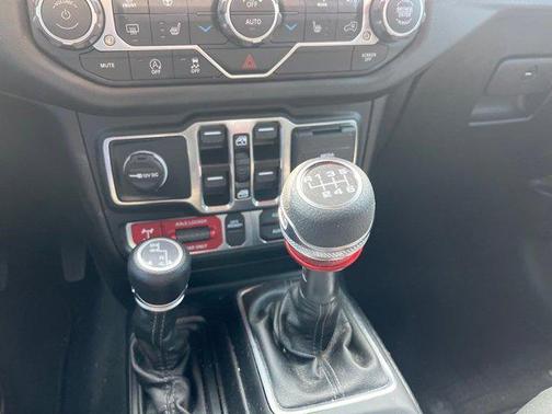 2024 Jeep Gladiator Mojave