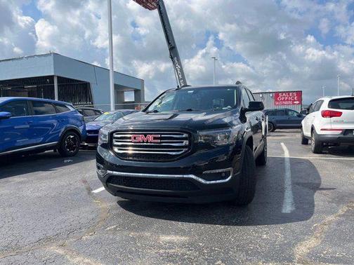 2019 GMC Acadia SLT-1