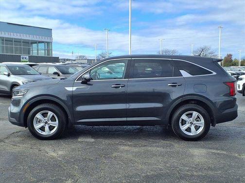 2023 Kia Sorento LX