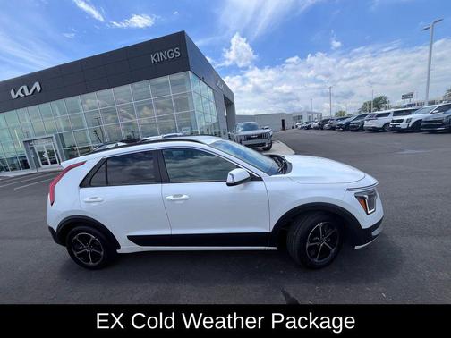 Snow White Pearl 2023 Kia Niro Plug-In Hybrid EX