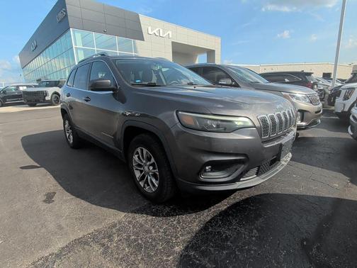 Granite Crystal Metallic Clearcoat 2019 Jeep Cherokee Latitude Plus