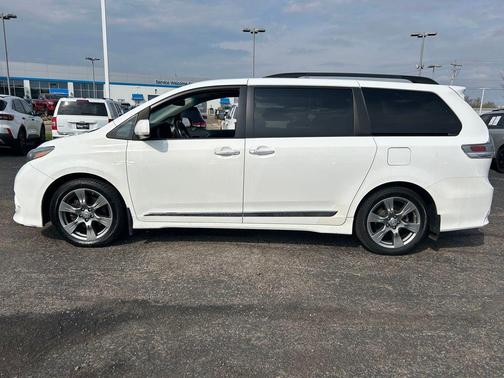 2017 Toyota Sienna SE Premium