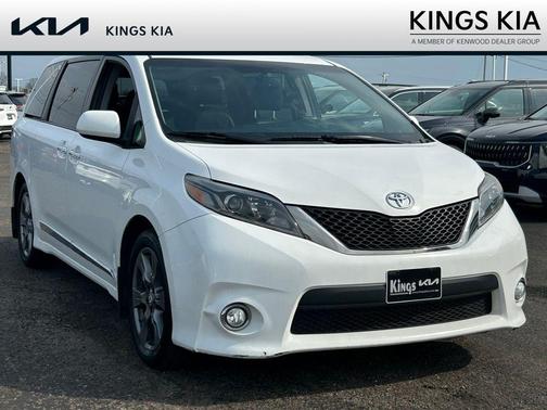 2017 Toyota Sienna SE Premium