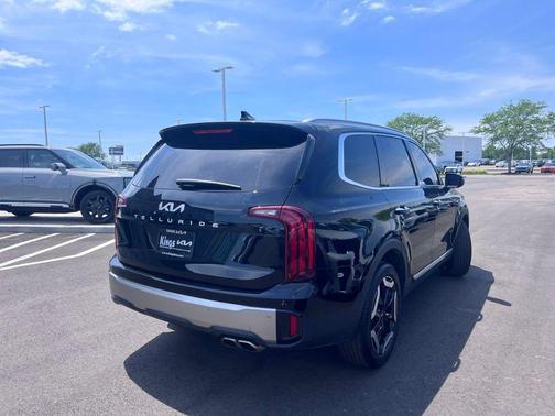 Ebony Black 2025 Kia Telluride S