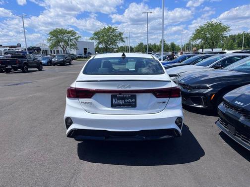 Snow White Pearl 2023 Kia Forte GT-Line