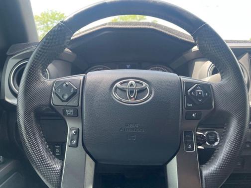 2023 Toyota Tacoma TRD Off-Road