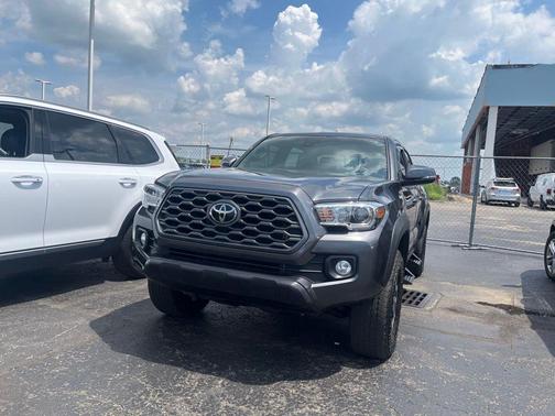 2023 Toyota Tacoma TRD Off-Road