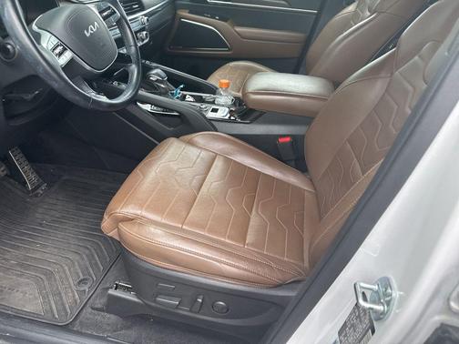Glacial White Pearl 2022 Kia Telluride SX