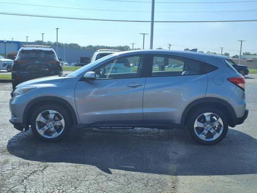 2017 Honda HR-V LX