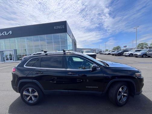 Diamond Black Crystal Pearlcoat 2019 Jeep Cherokee Limited