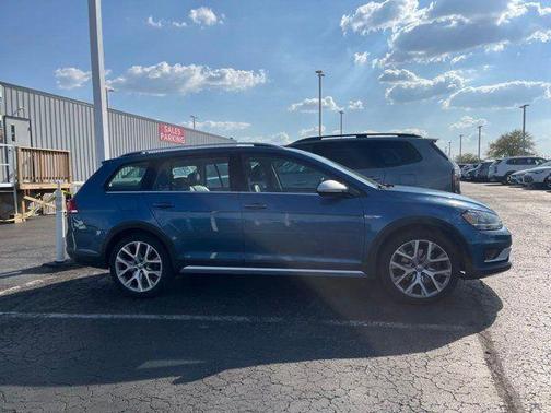 2017 Volkswagen Golf Alltrack TSI SEL