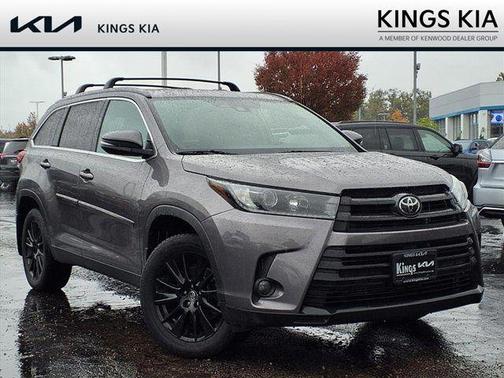 2019 Toyota Highlander SE