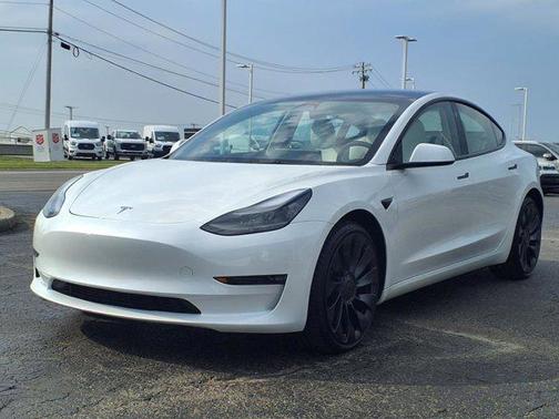 2023 Tesla Model 3 Performance