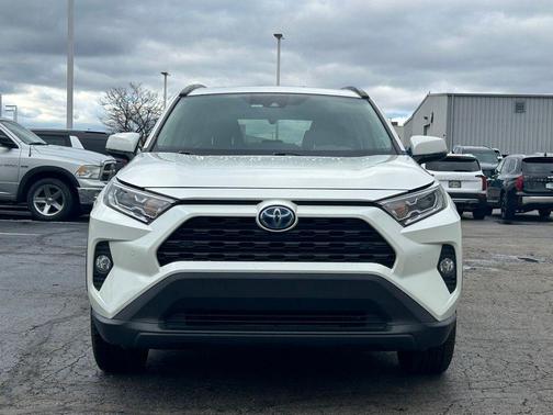 2021 Toyota RAV4 Hybrid XLE Premium