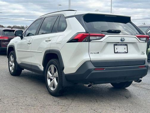 2021 Toyota RAV4 Hybrid XLE Premium