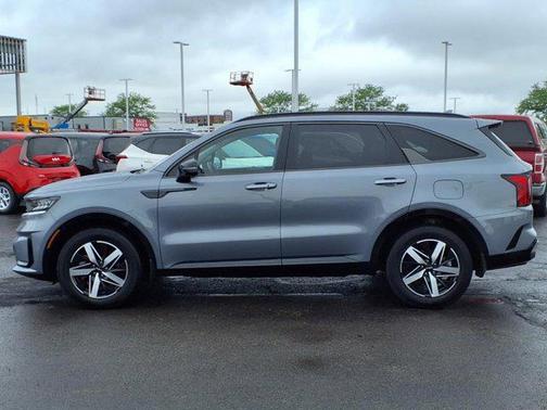 2023 Kia Sorento S