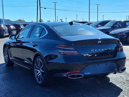 2025 Genesis G70 2.5T RWD