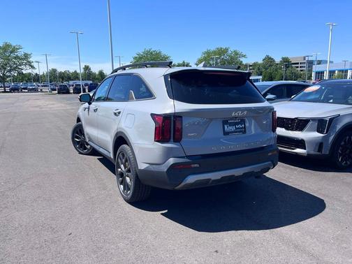 Wolf Gray 2022 Kia Sorento EX
