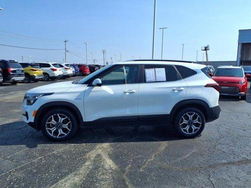 2023 Kia Seltos EX