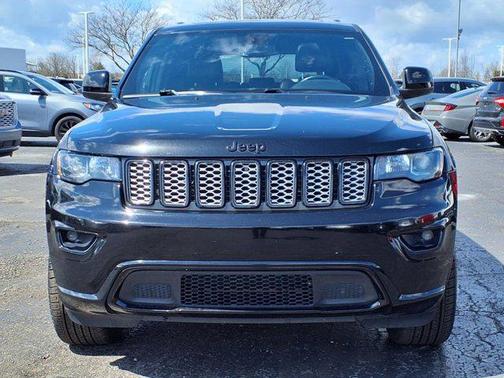2019 Jeep Grand Cherokee Altitude