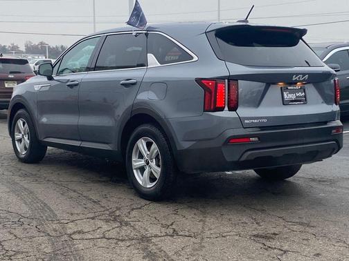 2023 Kia Sorento LX