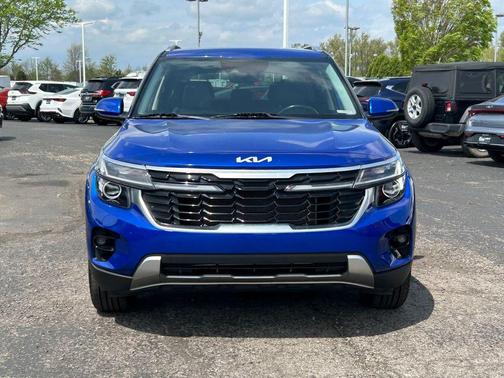 Neptune Blue 2024 Kia Seltos S