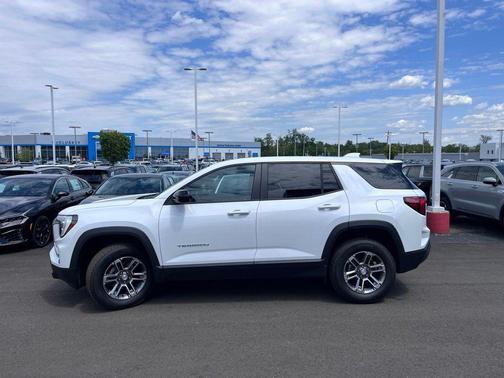 Summit White 2026 GMC Terrain FWD Elevation