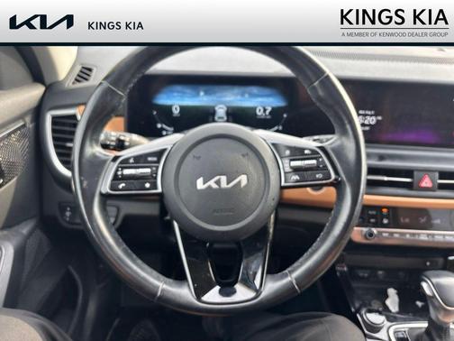 Snow White Pearl 2024 Kia Seltos EX