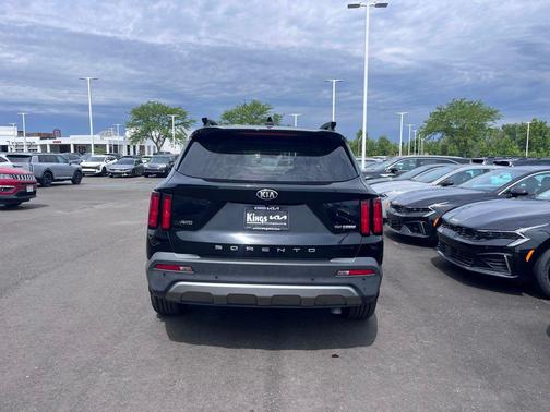 Ebony Black 2021 Kia Sorento SX