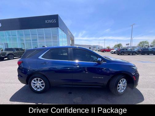 Blue Glow Metallic 2022 Chevrolet Equinox 1LT