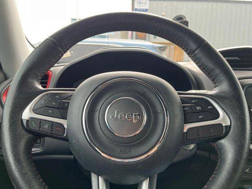 2016 Jeep Renegade Trailhawk