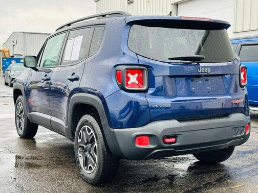 2016 Jeep Renegade Trailhawk