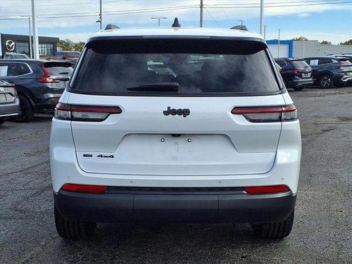 2023 Jeep Grand Cherokee L Altitude