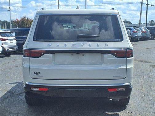 2022 Jeep Wagoneer Series II 4x4