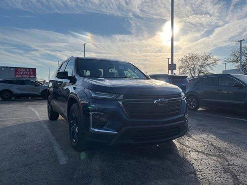 2022 Chevrolet Traverse LS