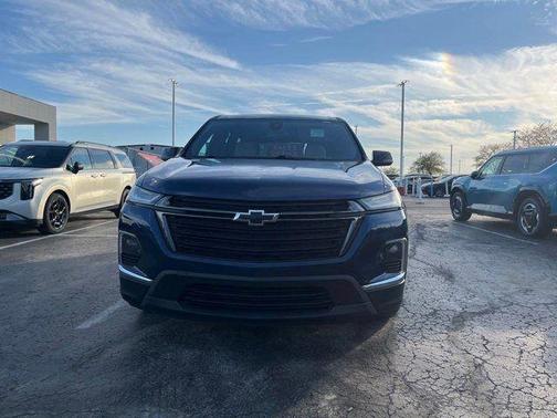 2022 Chevrolet Traverse LS